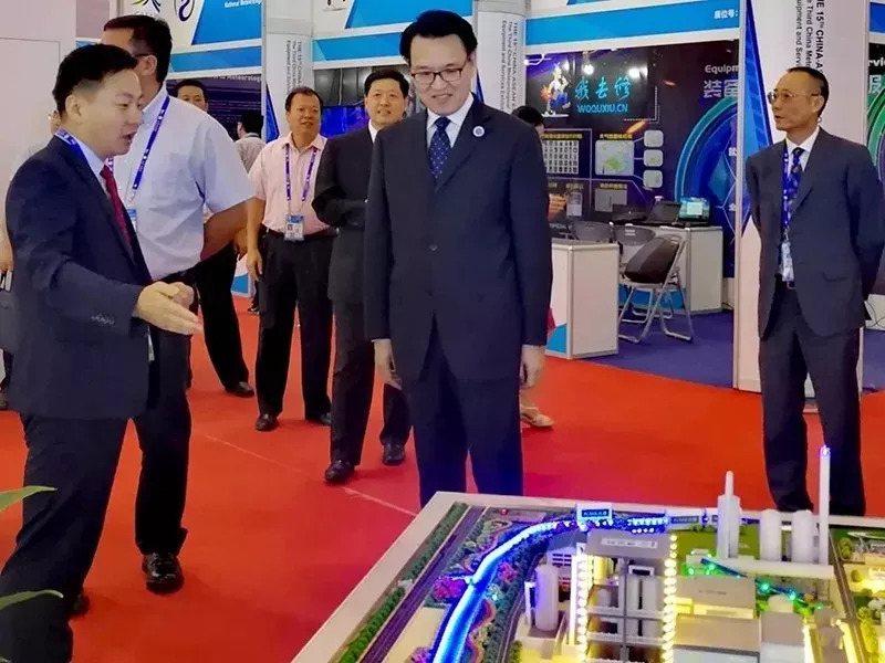 5ba44e7c5f815.jpg 12.jpg