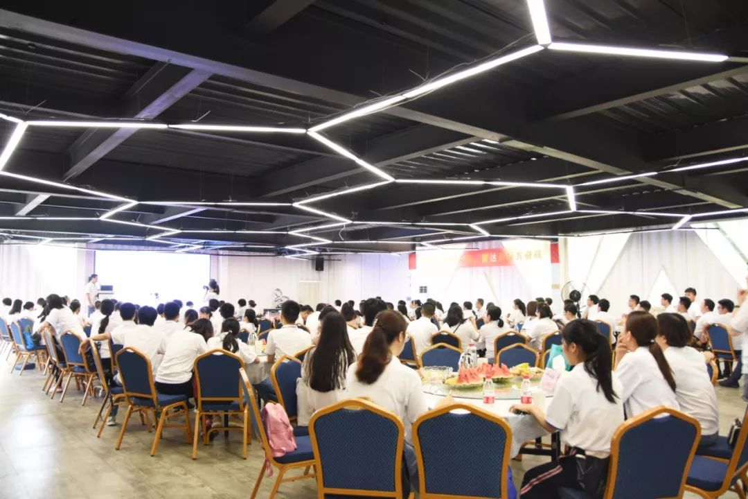 5d3e3e97e3990.png 1.png